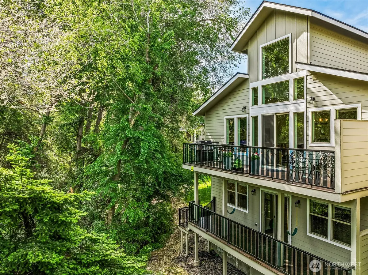 411 19th Street Ne, East Wenatchee, WA 98802 - Image #1