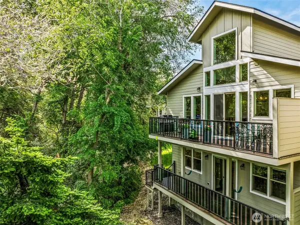 411 19th Street Ne, East Wenatchee, WA 98802