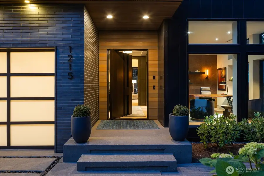 1215 96th Avenue Se, Bellevue, WA 98004 - Image #3