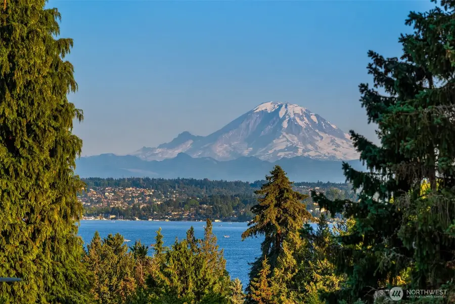 6070 Seward Park Avenue S, Seattle, WA 98118 - Image #2