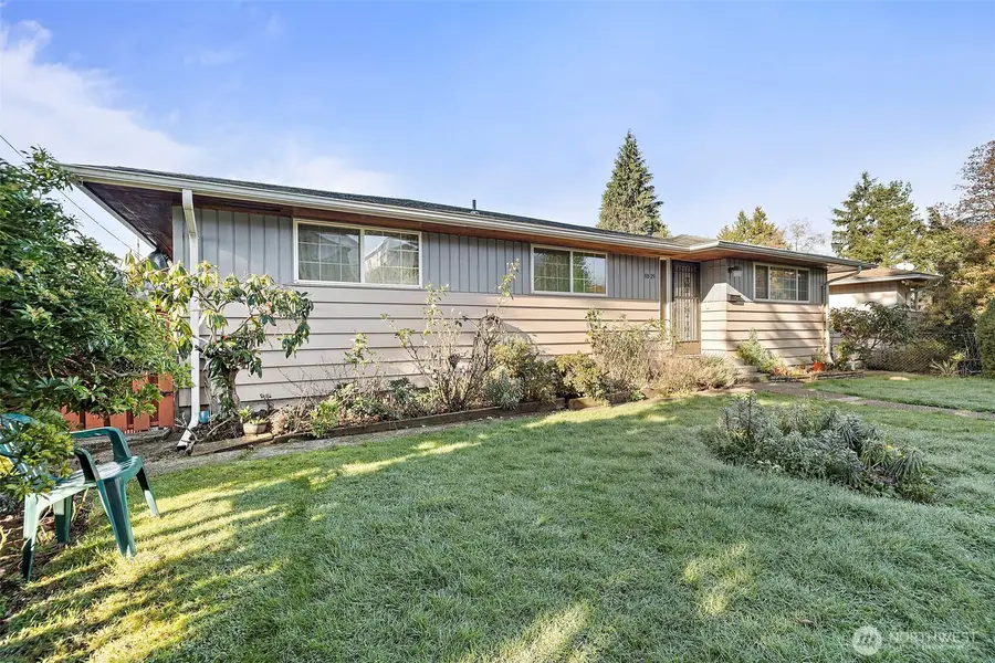 8829 20th Avenue Sw, Seattle, WA 98106 - Image #2