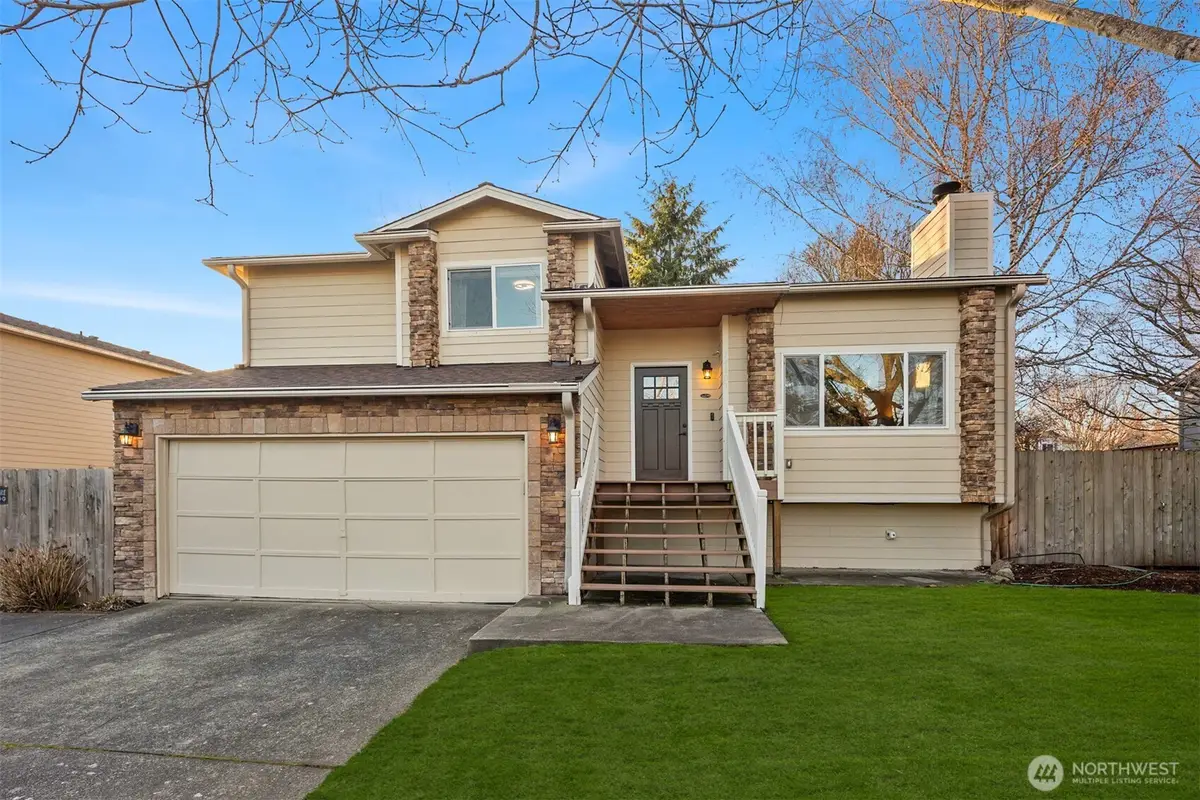 14401 82nd Avenue Ne, Kirkland, WA 98034 - Image #1