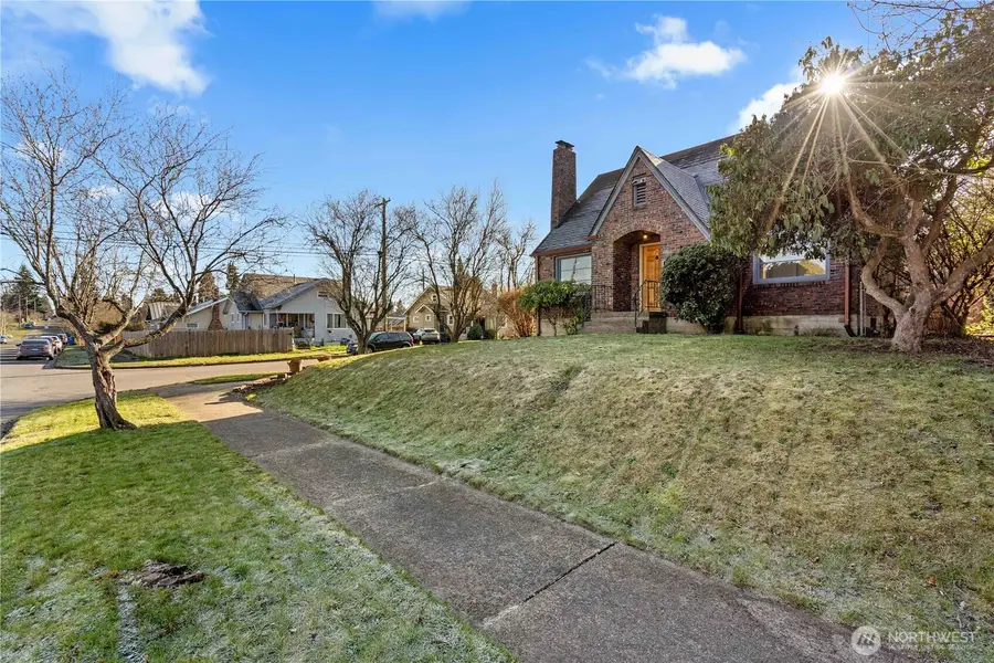 1102 S 61st Street, Tacoma, WA 98408 - Image #2