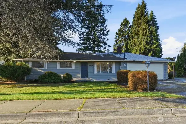 1107 S Spruce Street S, Burlington, WA 98233