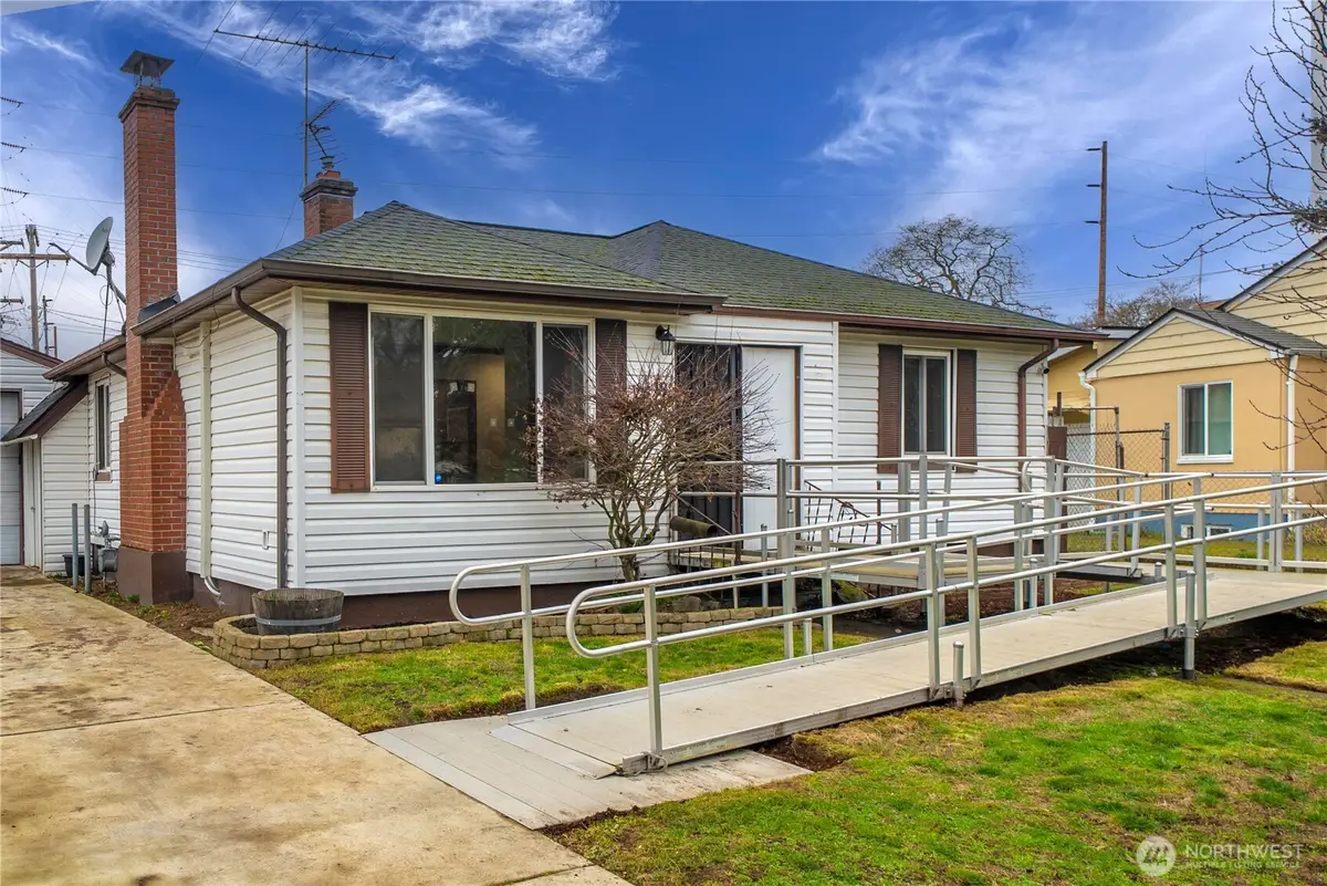 18 Oak Park Drive Sw, Lakewood, WA 98499 - Image #1