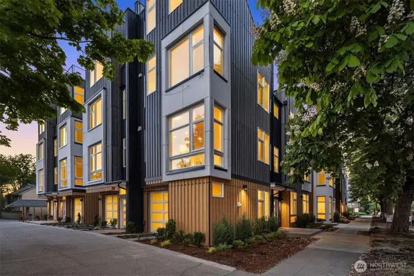 1715 17th Avenue, Seattle, WA 98122