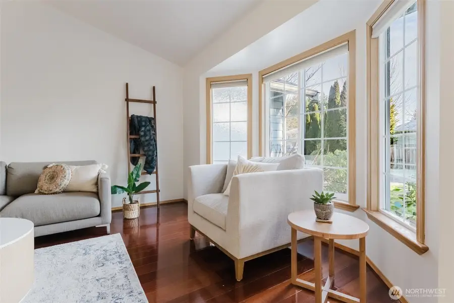 585 Poplar Place, Burlington, WA 98233 - Image #3