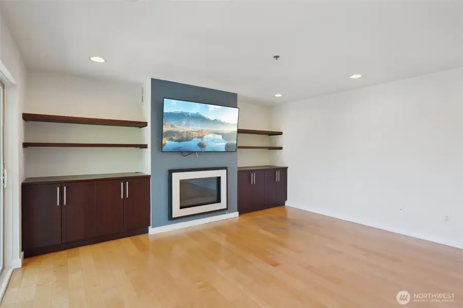 701 Galer Street #504, Seattle, WA 98109 - Image #2