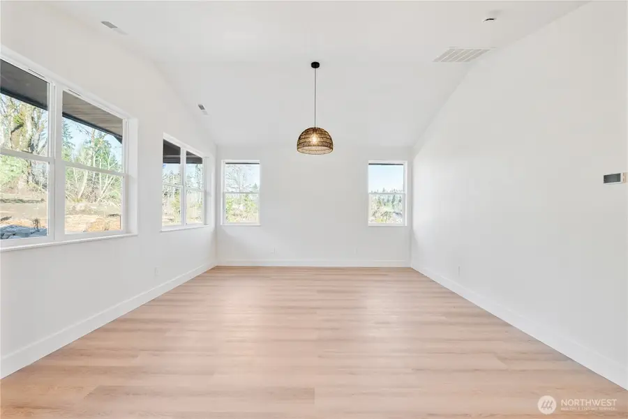 176 Wake Robin Lane, Longview, WA 98632 - Image #3