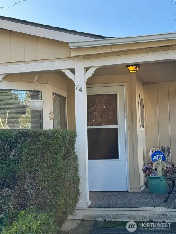 2611 S 288th Street #74, Federal Way, WA 98003