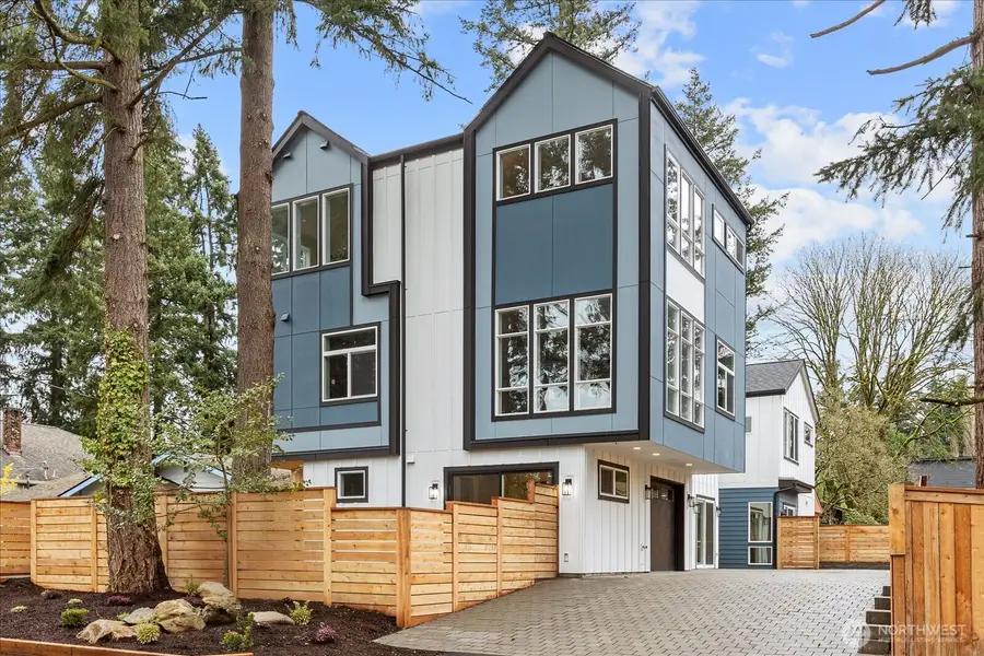 14308 Roslyn Place N, Seattle, WA 98133 - #2