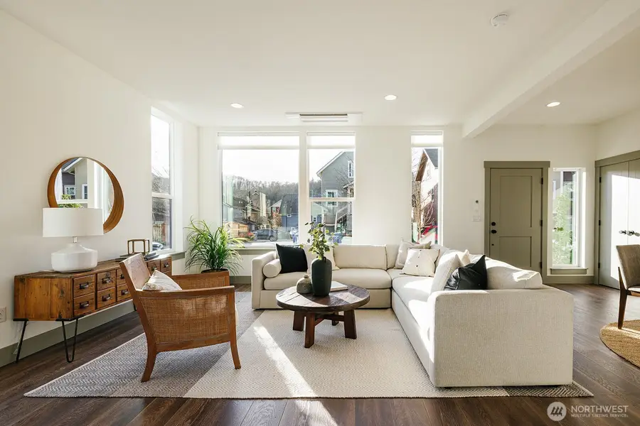 4110 30th Avenue S #8, Seattle, WA 98108 - Image #3