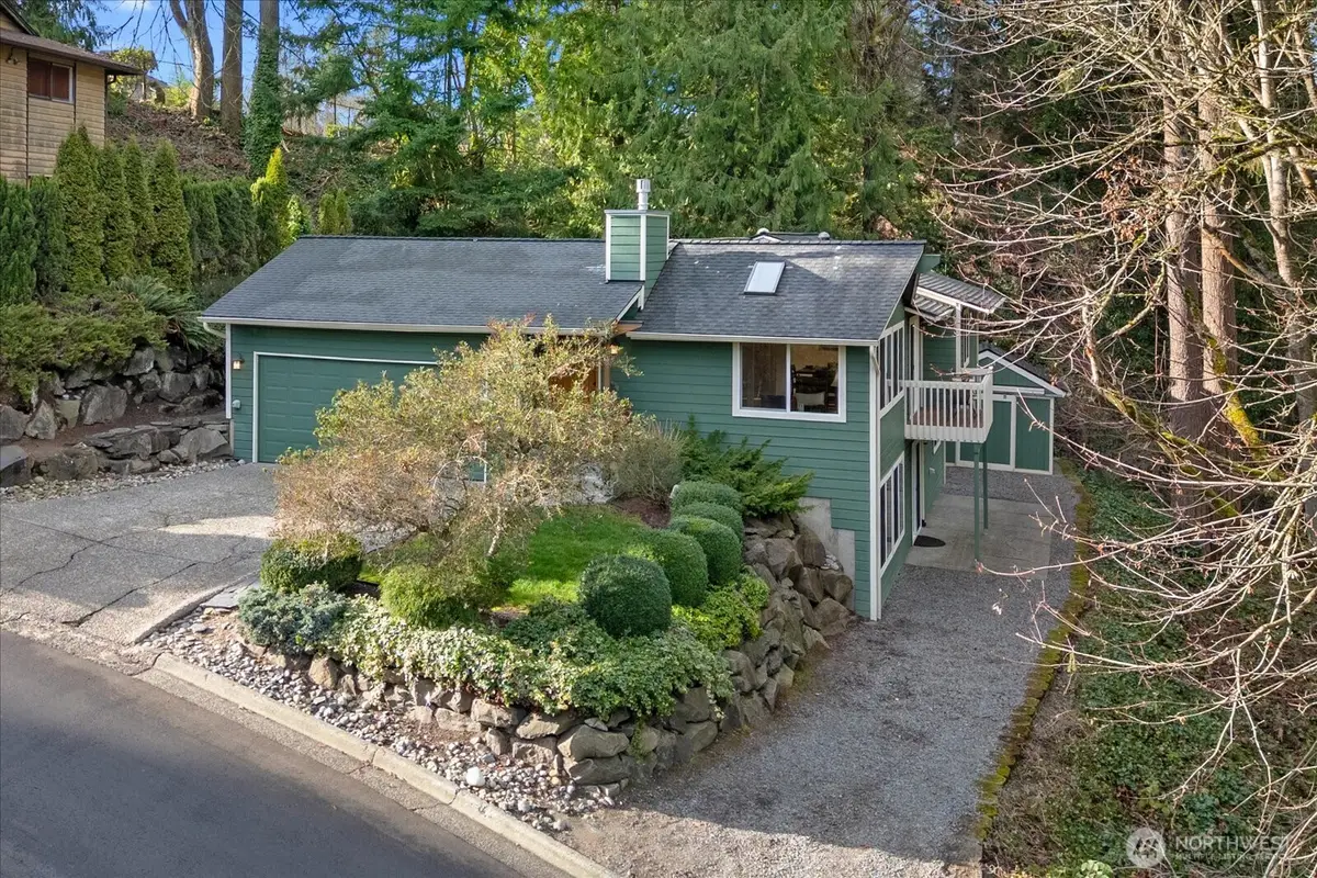 21318 Pioneer Way, Edmonds, WA 98026 - Image #1