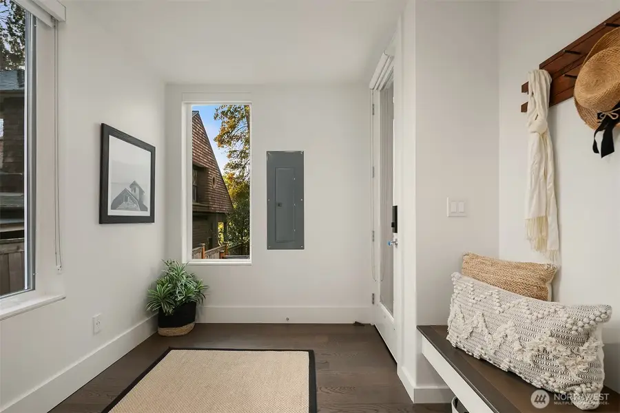 814 14th Avenue #C, Seattle, WA 98122 - Image #3