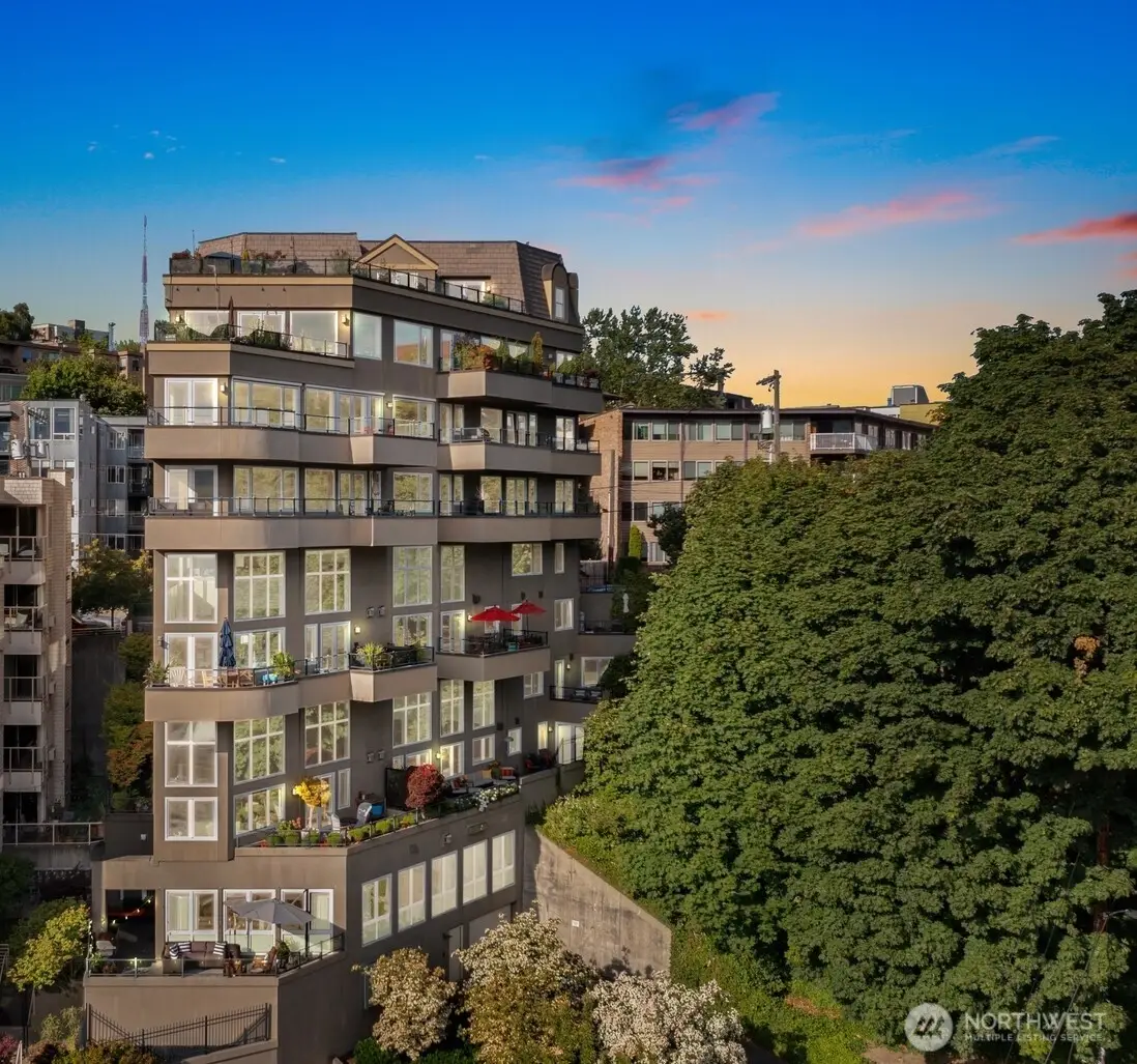 505 W Mercer Place #101, Seattle, WA 98119 - Image #1