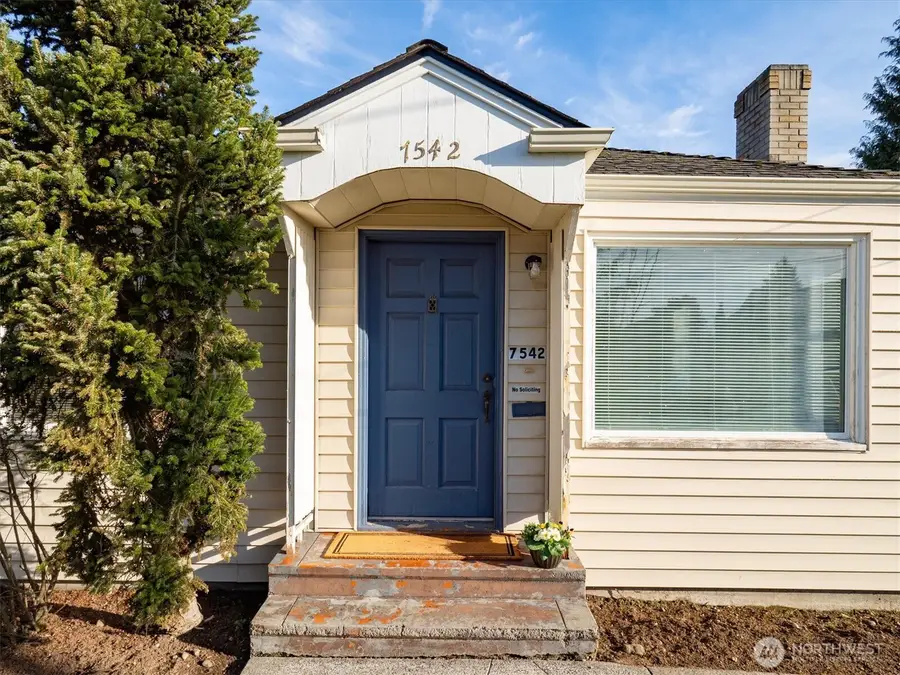 7542 9th Avenue Nw, Seattle, WA 98117 - Image #2
