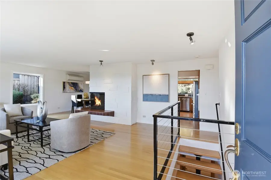 5052 Pullman Avenue Ne, Seattle, WA 98105 - Image #3