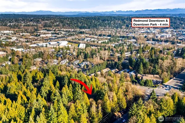 14640 NE 80th Place #32-C, Redmond, WA 98052