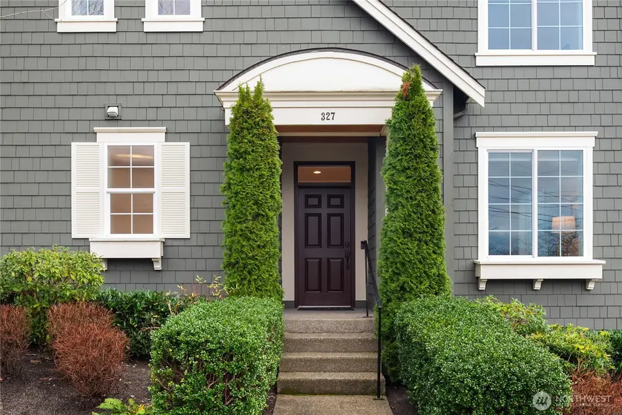 327 4th Avenue S, Kirkland, WA 98033 - Image #2