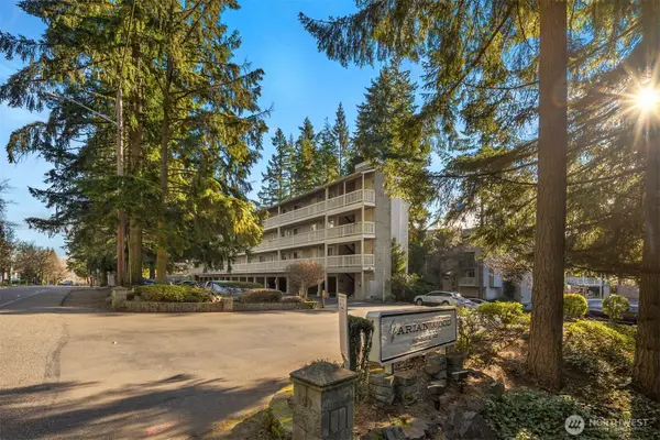 14527 NE 40th Street #G104, Bellevue, WA 98007