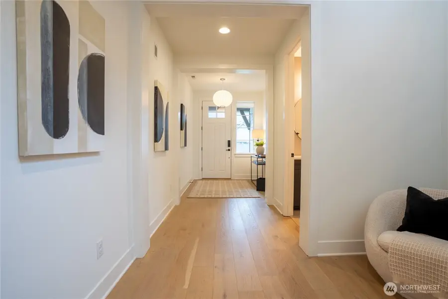 1744 Canyon Avenue Se, North Bend, WA 98045 - Image #2