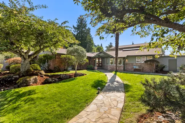 9712 50th Avenue Sw, Seattle, WA 98136