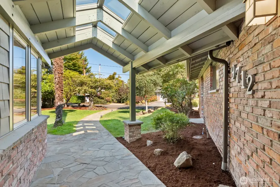 9712 50th Avenue Sw, Seattle, WA 98136 - Image #3