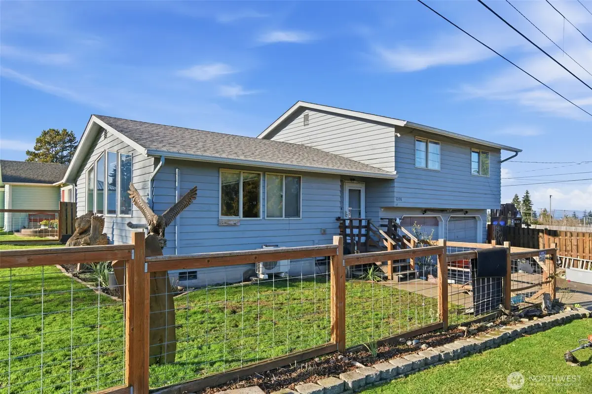 2208 S Lincoln Street, Port Angeles, WA 98362 - Image #1