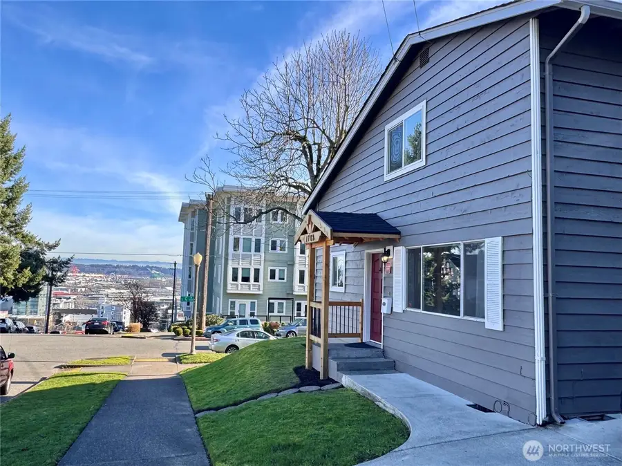1702 S G Street, Tacoma, WA 98405 - Image #2