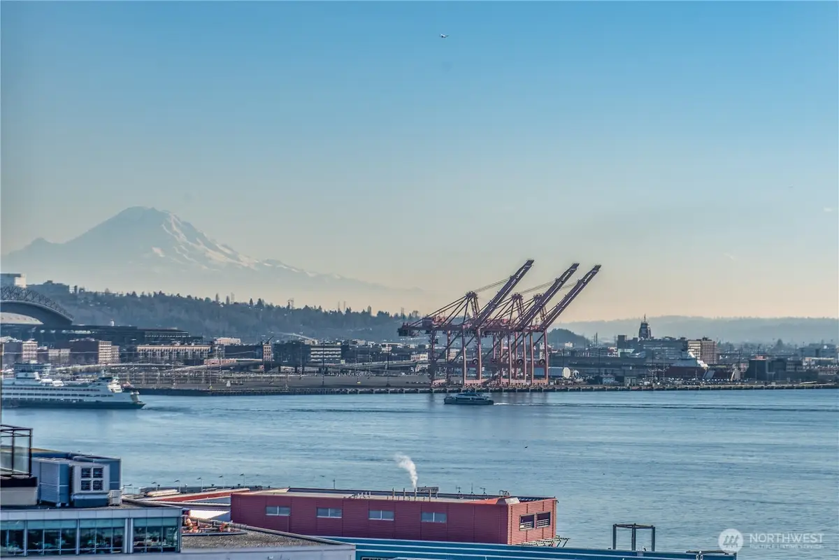 2717 Western Avenue #1018, Seattle, WA 98121 - Image #1