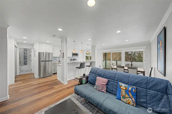 15142 65th Avenue S #313, Tukwila, WA 98188