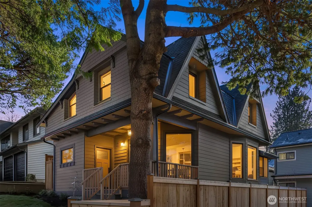 2139 N 62nd Street, Seattle, WA 98103 - Image #1