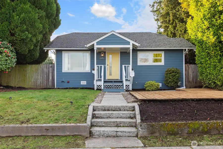 8451 30th Avenue Sw, Seattle, WA 98126 - #2
