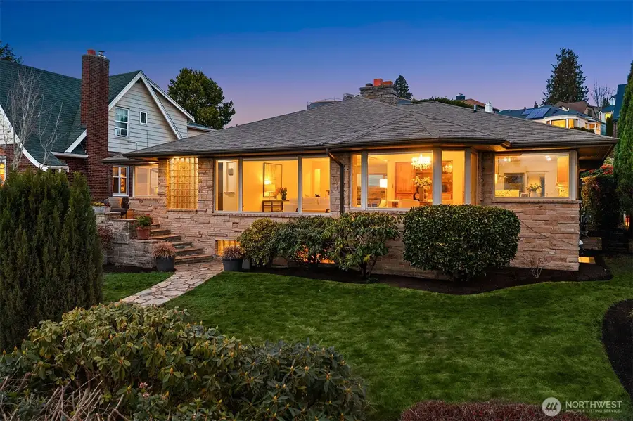 2510 Magnolia Boulevard W, Seattle, WA 98199 - #3