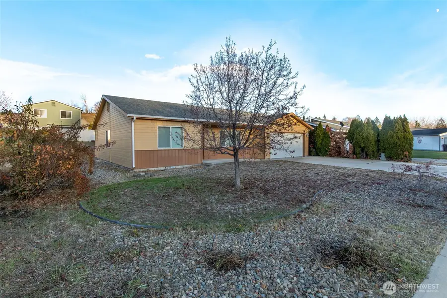 407 N 75th Avenue, Yakima, WA 98908 - Image #2