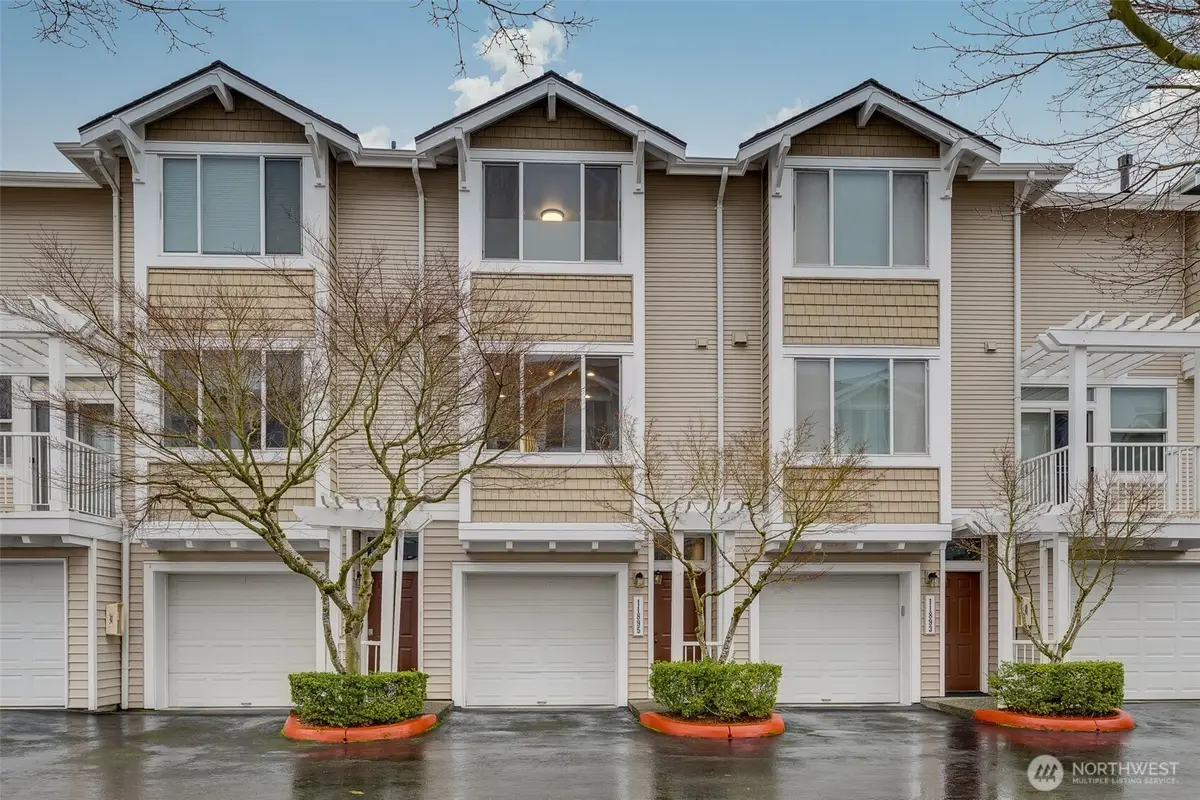 11895 NE 163rd Place #20-3, Bothell, WA 98011 - Image #1