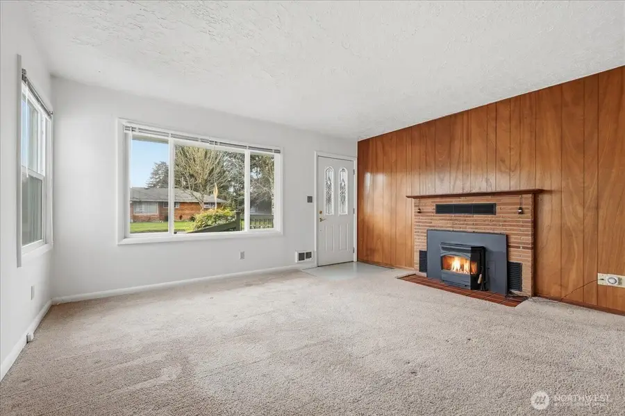 2938 Maple Street, Longview, WA 98632 - Image #2