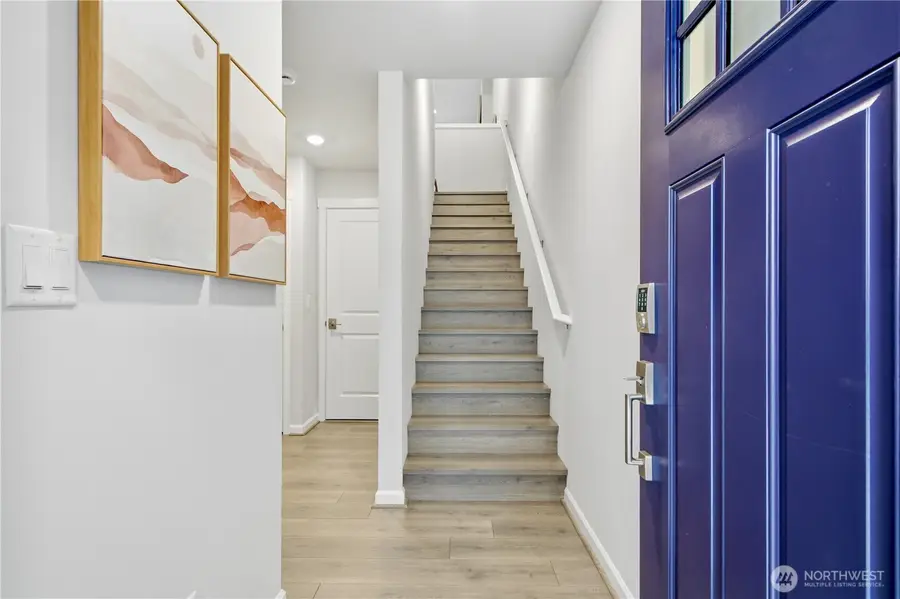 19244 NE 69th Circle #104, Redmond, WA 98052 - Image #3