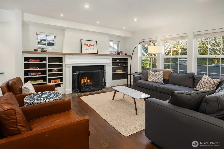 4003 Densmore Avenue N, Seattle, WA 98103 - #3