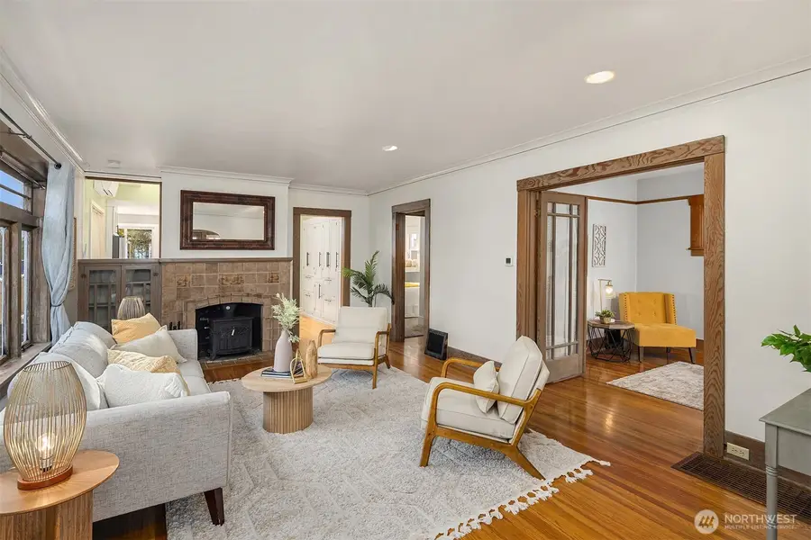 349 N 72nd Street, Seattle, WA 98103 - Image #3