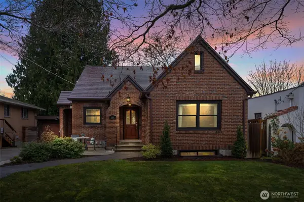 2351 47th Avenue Sw, Seattle, WA 98116