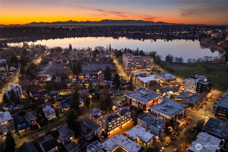 6546 Latona Avenue Ne, Seattle, WA 98115 - Image #3