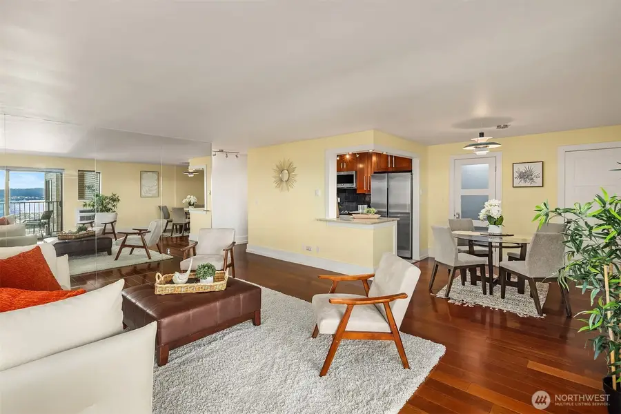 7 Highland Drive #301, Seattle, WA 98109 - Image #3