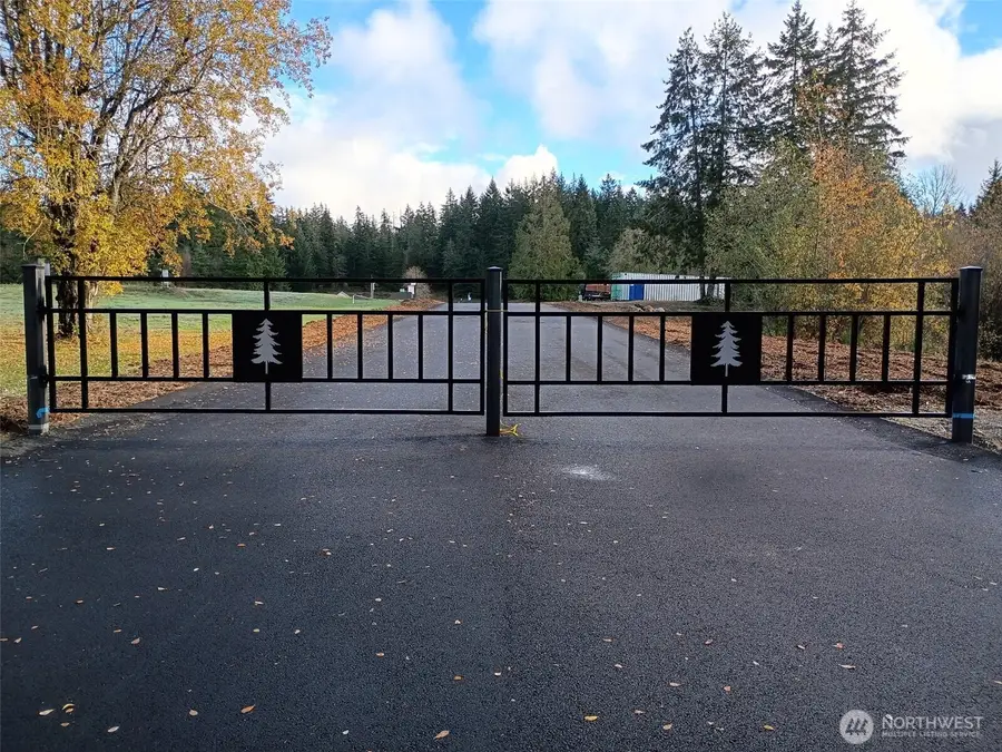 1 Crescent Valley Drive Nw, Gig Harbor, WA 98332 - Image #2