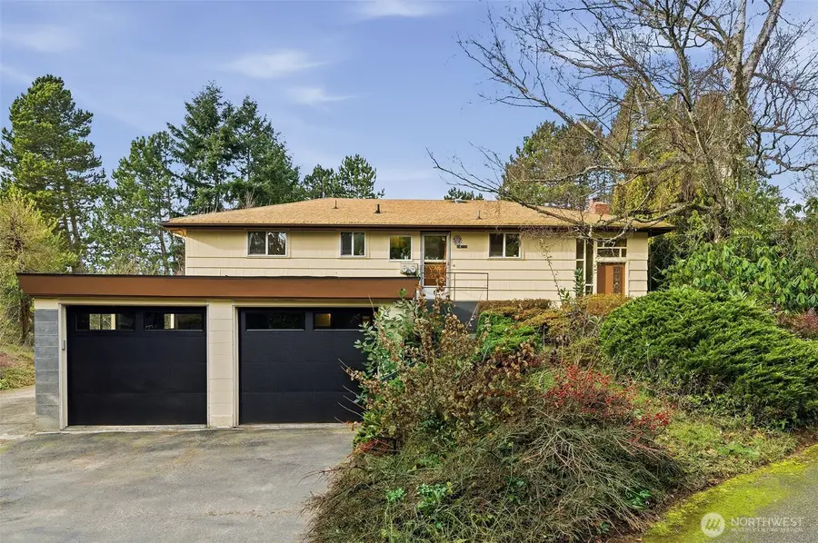 14111 12th Avenue Sw, Burien, WA 98166 - Image #2