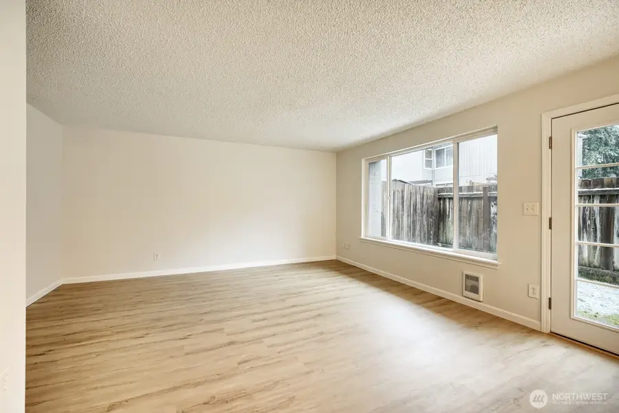 13059 Pacific Highway Sw #C, Lakewood, WA 98499 - #2