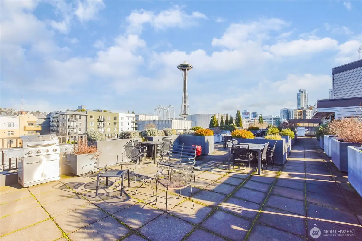 159 Denny Way #402, Seattle, WA 98109 - Image #1