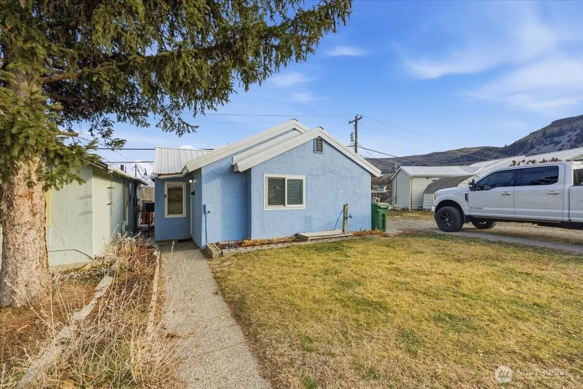 117 Young Street, Grand Coulee, WA 99133 - Image #1