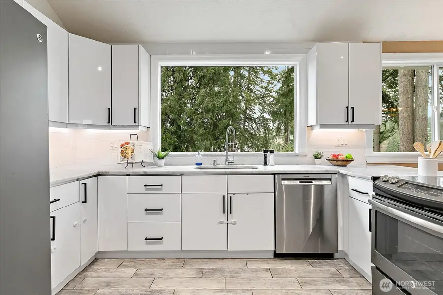 7643 129th Avenue Se, Newcastle, WA 98056 - Image #3