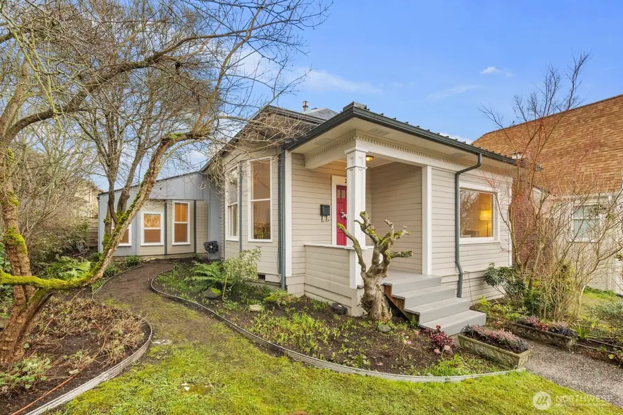 2413 Warren Ave N, Seattle, WA 98109 - #2